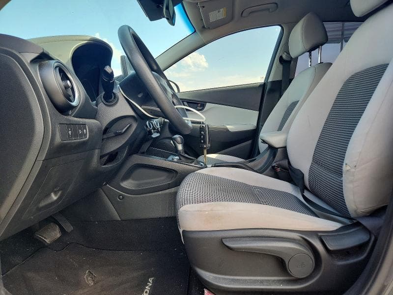 2022 HYUNDAI KONA SE 7
