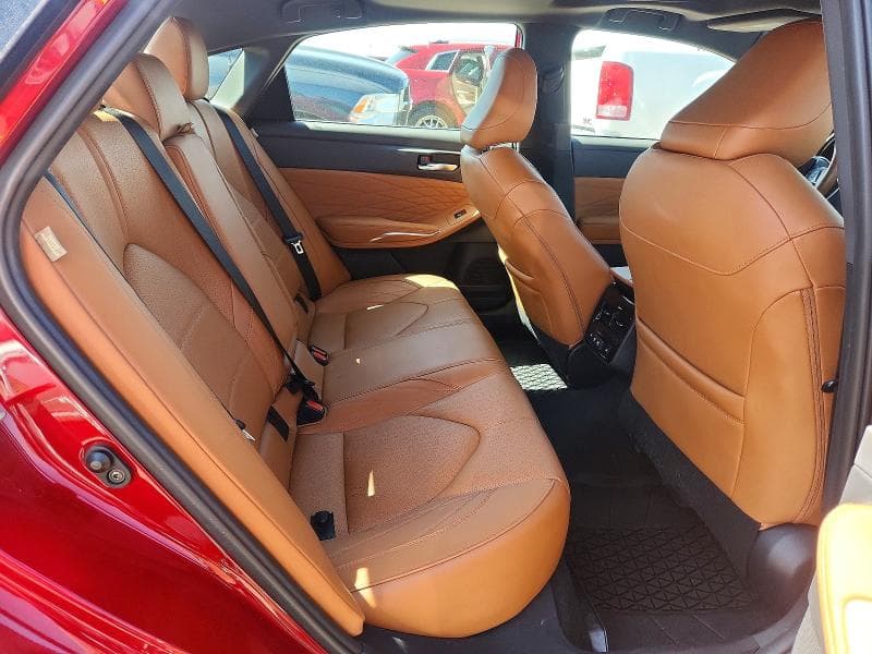 2020 TOYOTA AVALON LIMITED 10