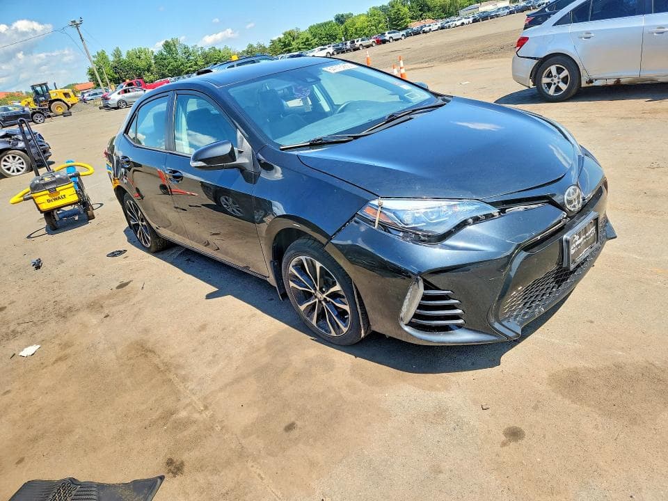 2019 TOYOTA COROLLA SE 4