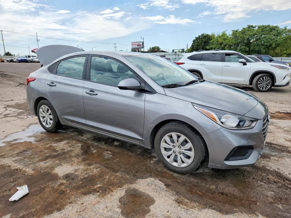 2021 HYUNDAI ACCENT SE 4