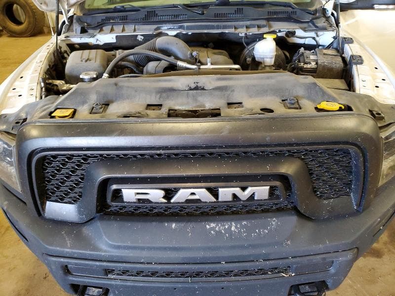 2019 RAM 1500 CLASSIC SLT 11