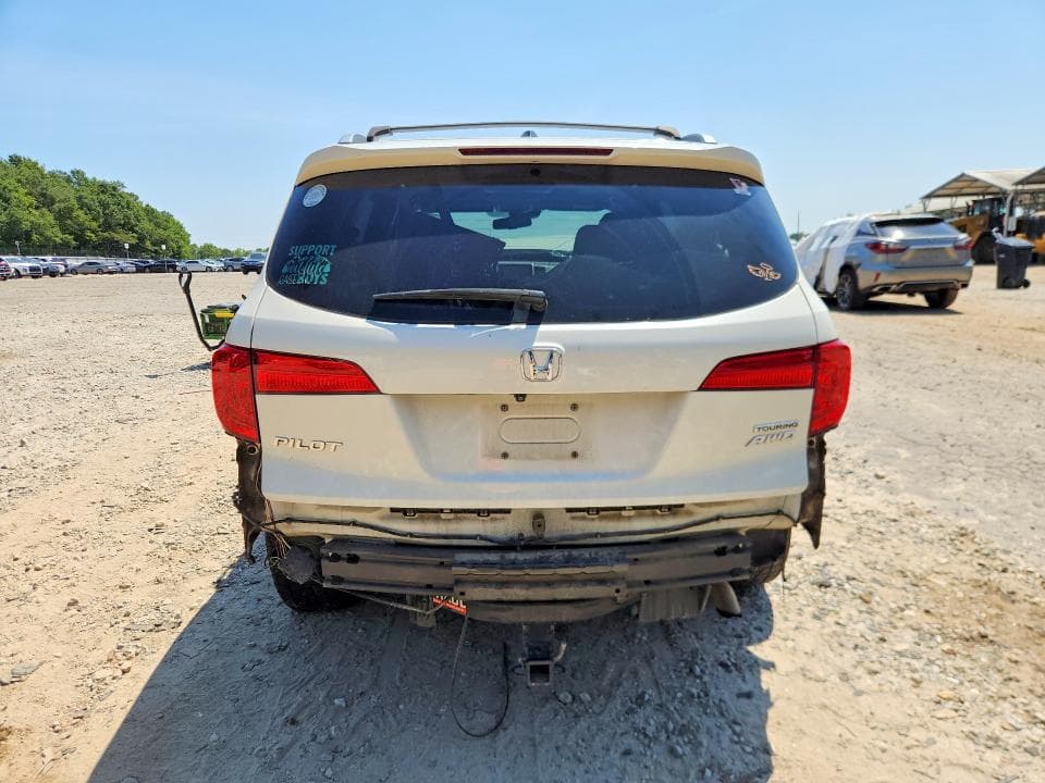 2017 HONDA PILOT TOURING 6