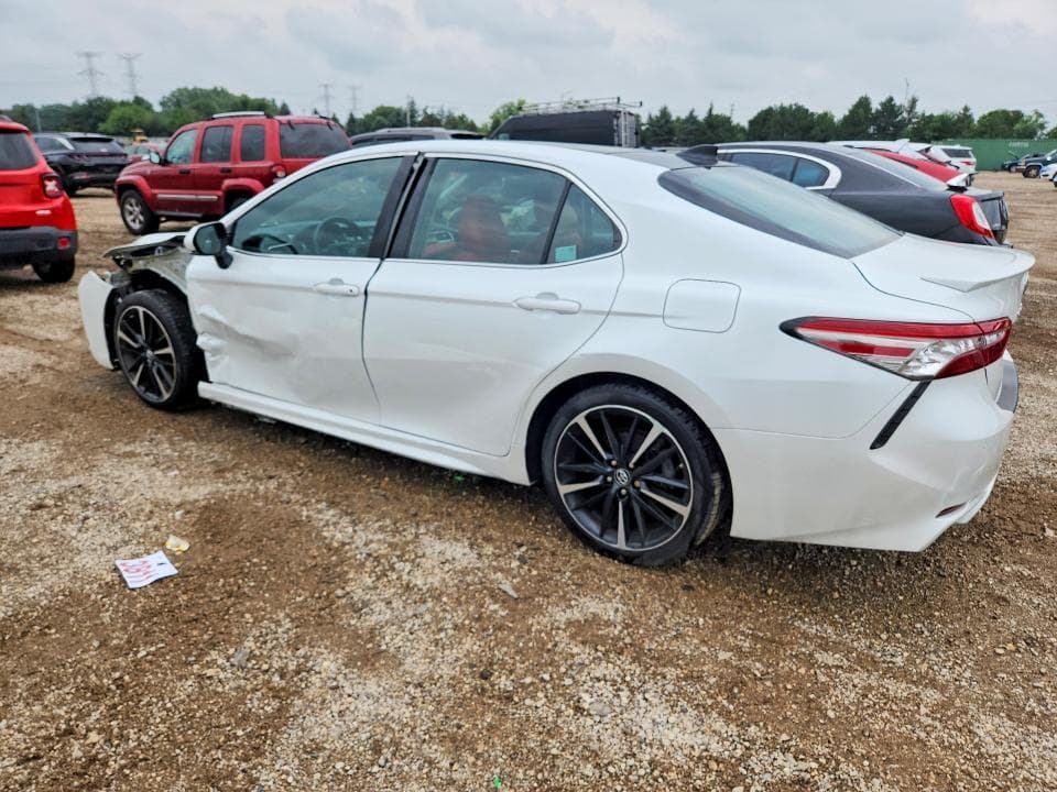 2018 TOYOTA CAMRY XSE V6 2