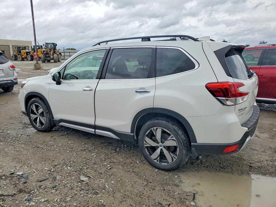 2019 SUBARU FORESTER TOURING 2