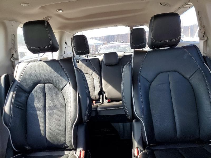 2023 CHRYSLER PACIFICA HYBRID LIMITED 10