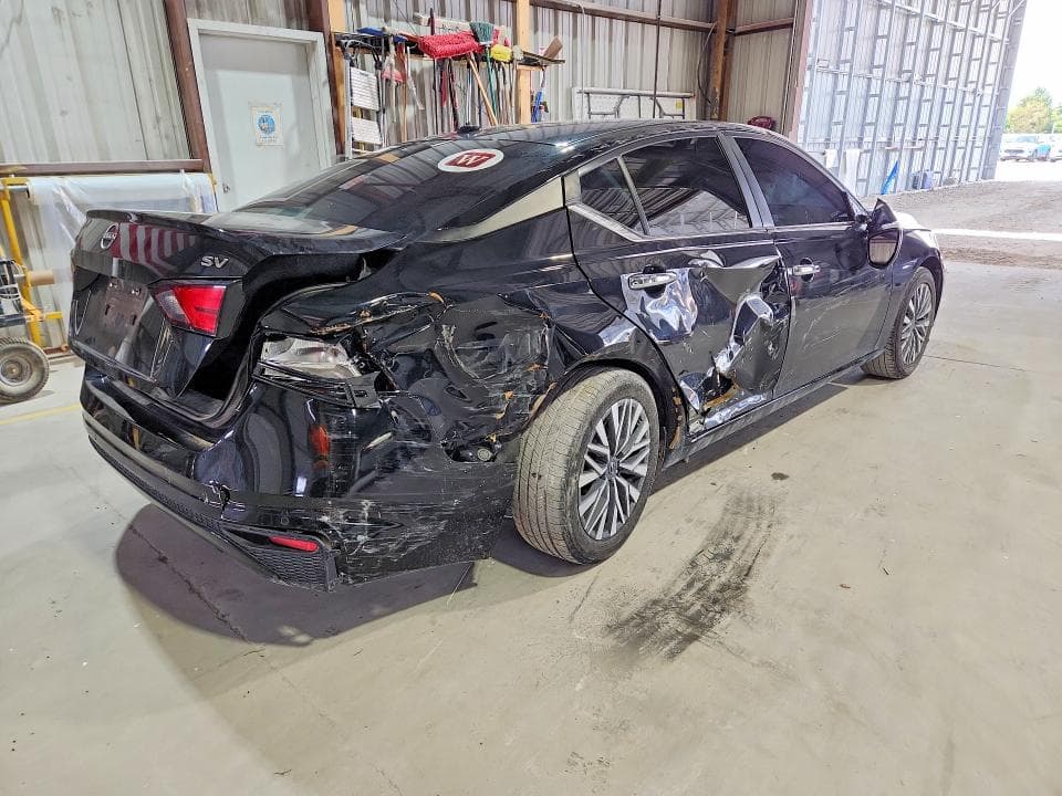 2024 NISSAN ALTIMA SV 3