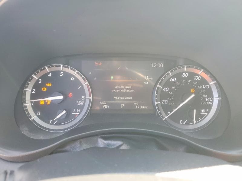 2021 TOYOTA HIGHLANDER XLE 9