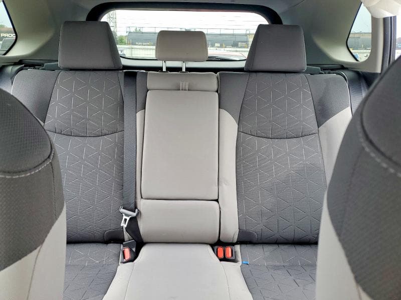 2019 TOYOTA RAV4 XLE 10