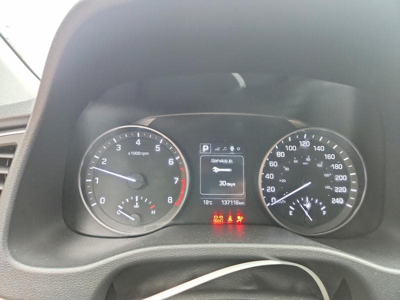 2017 HYUNDAI ELANTRA SE 9