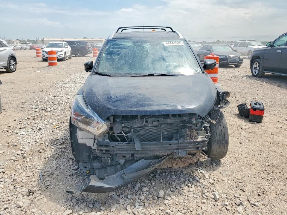 2019 NISSAN KICKS SR 5