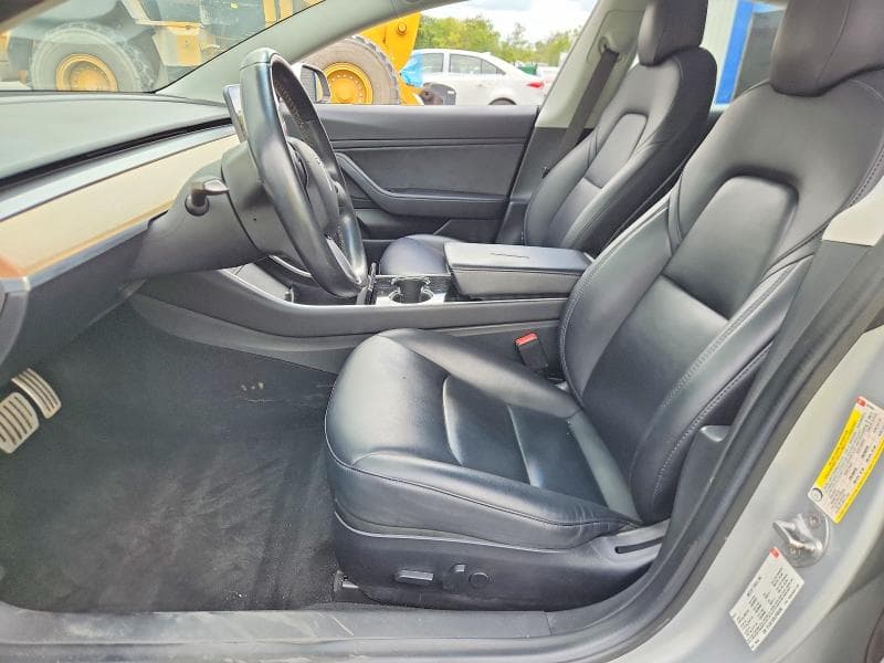 2018 TESLA MODEL 3 7