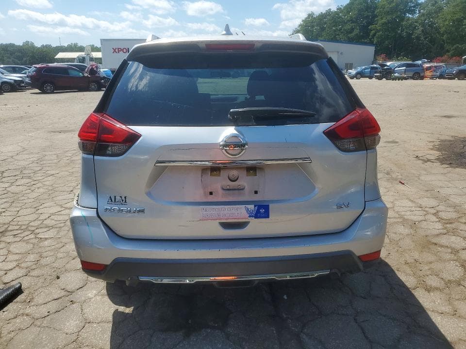 2017 NISSAN ROGUE SV 6