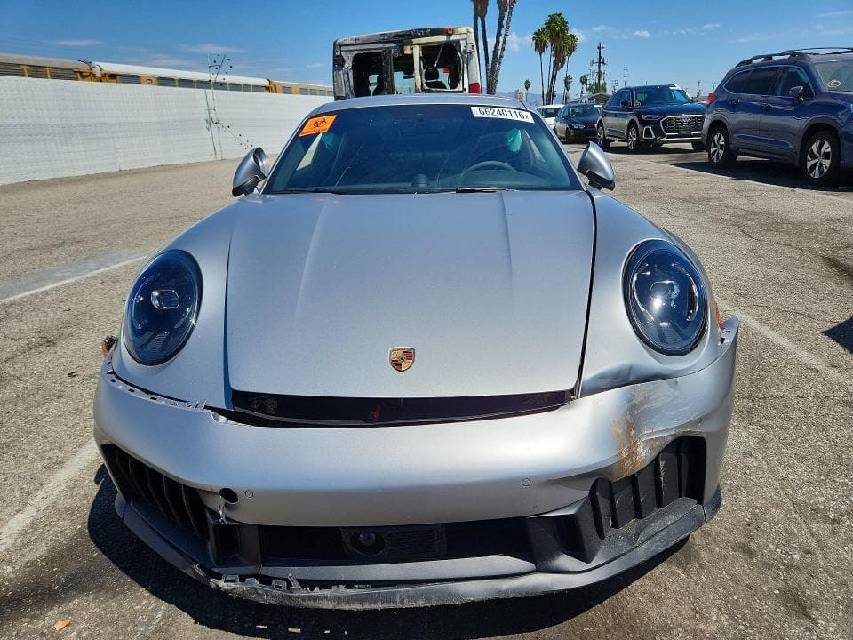 2025 PORSCHE 911 CARRERA GTS 5