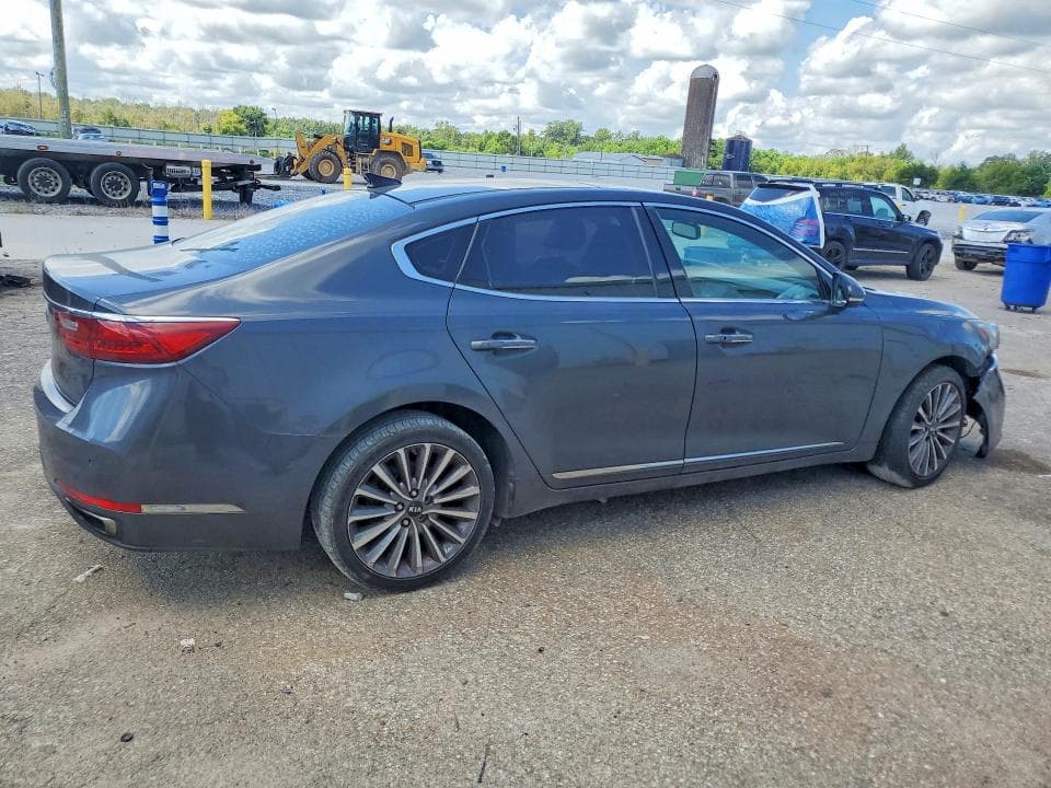2017 KIA CADENZA PREMIUM 3