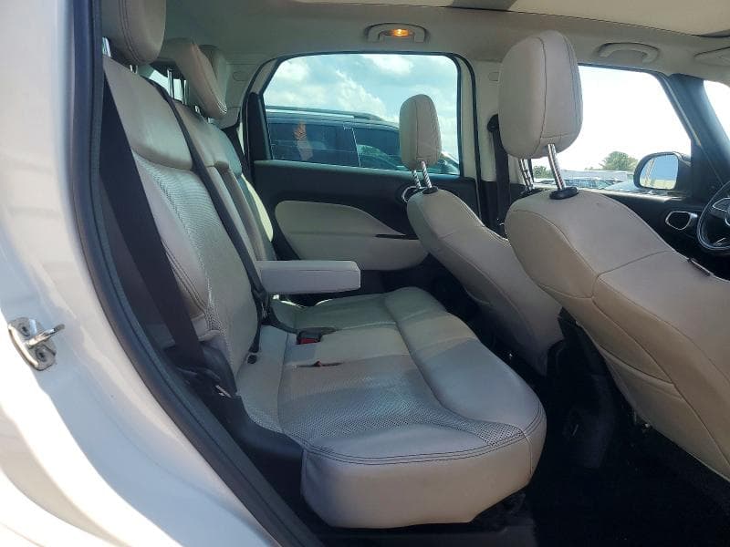 2018 FIAT 500L TREKKING 10