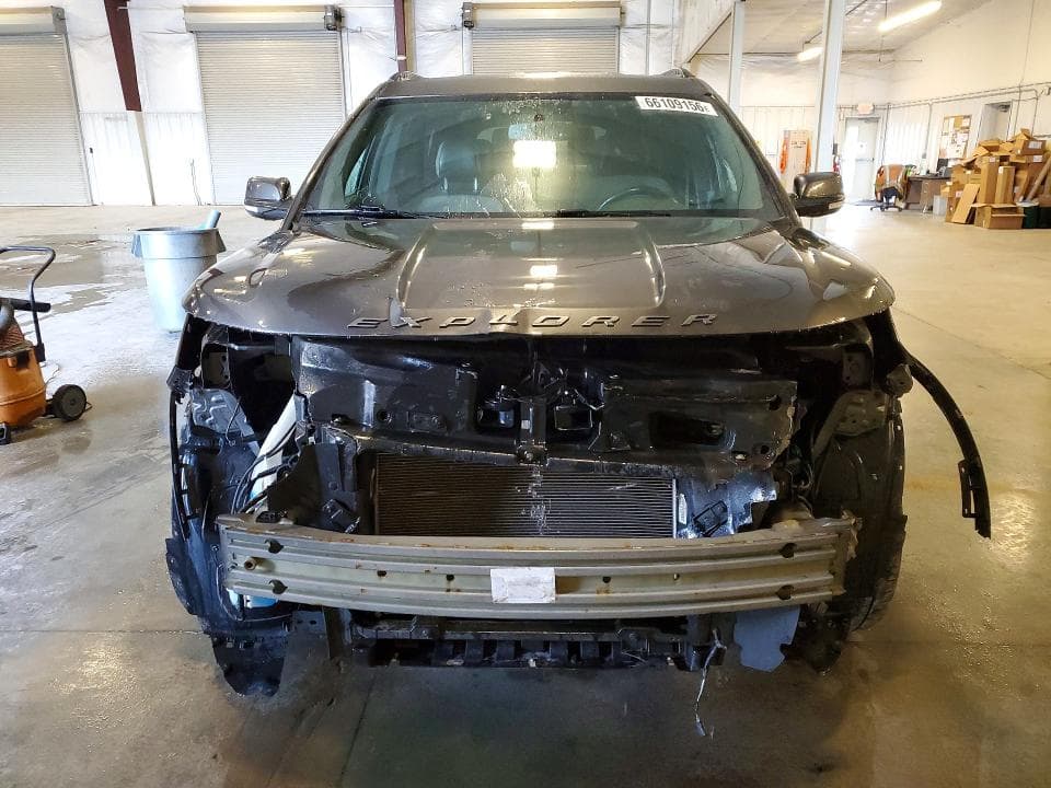2017 FORD EXPLORER XLT 5