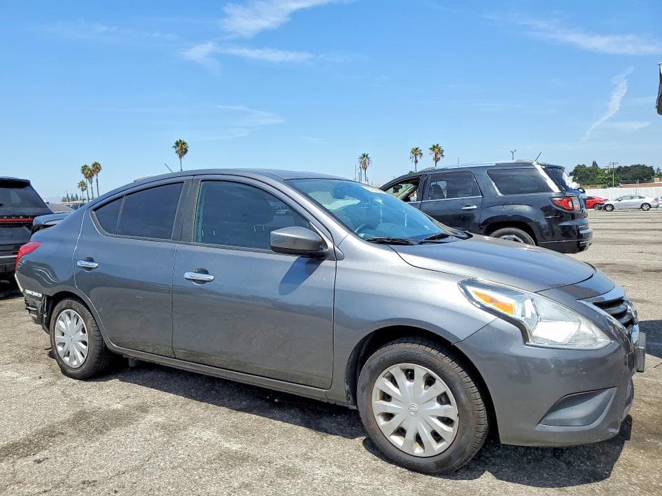 2019 NISSAN VERSA SV 4
