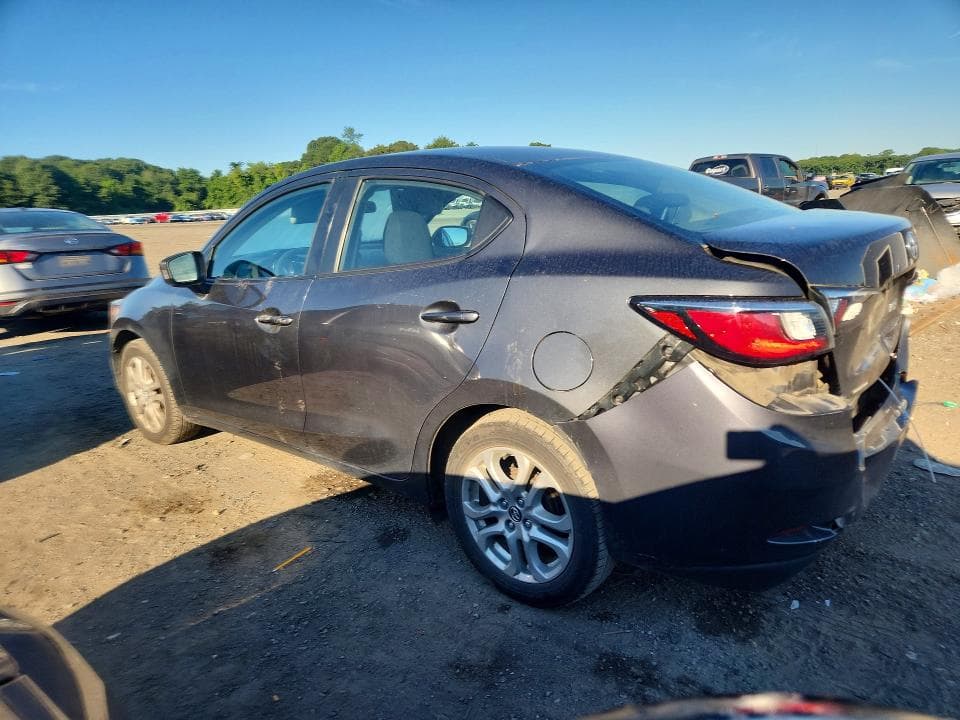 2017 TOYOTA YARIS IA BASE 2
