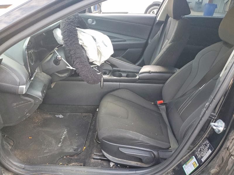 2025 HYUNDAI ELANTRA SEL 7