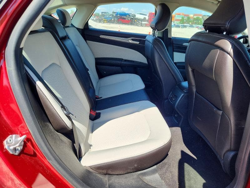 2019 FORD FUSION SE 10