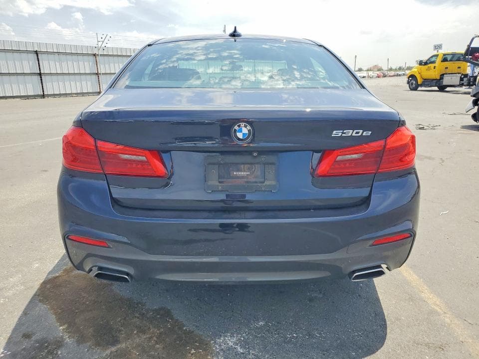 2019 BMW 530E 6