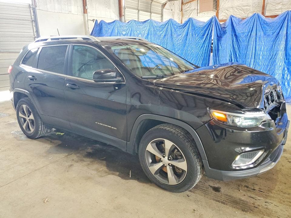 2019 JEEP CHEROKEE LIMITED 4