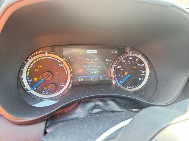 2023 TOYOTA HIGHLANDER HYBRID LE 9