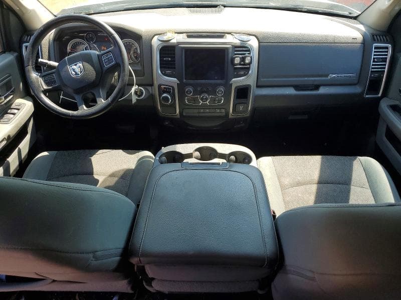 2019 RAM 1500 CLASSIC SLT 8