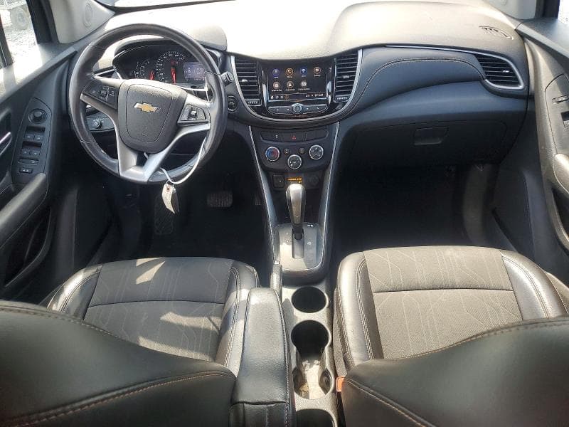 2020 CHEVROLET TRAX 1LT 8