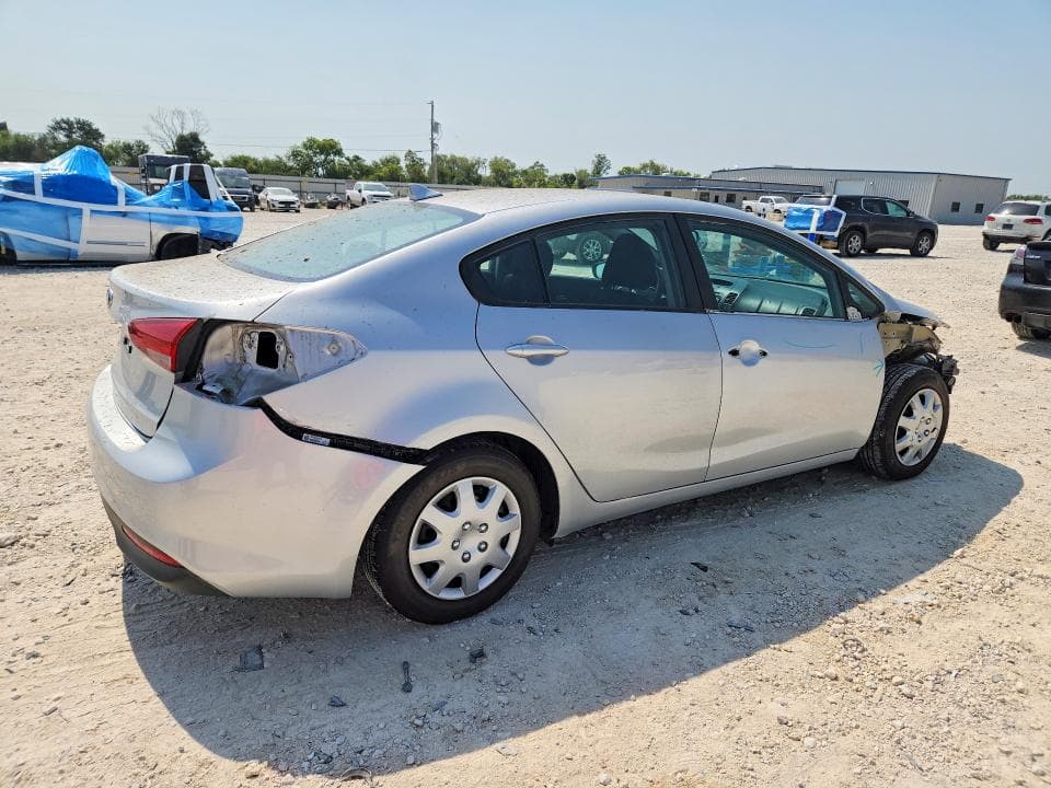 2017 KIA FORTE LX 3