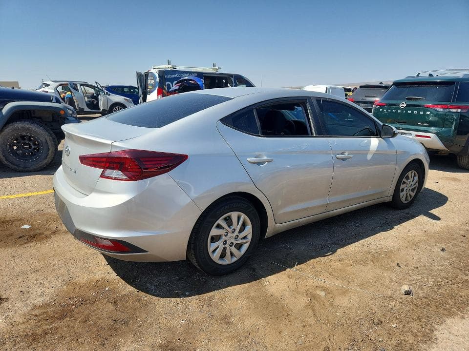 2019 HYUNDAI ELANTRA SE 3