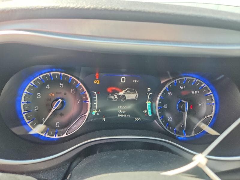 2018 CHRYSLER PACIFICA LIMITED 9