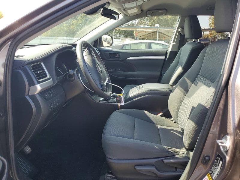 2019 TOYOTA HIGHLANDER LE 7