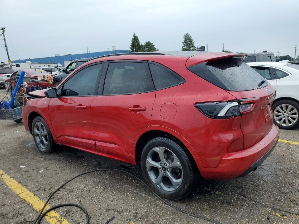 2024 FORD ESCAPE ST LINE 2