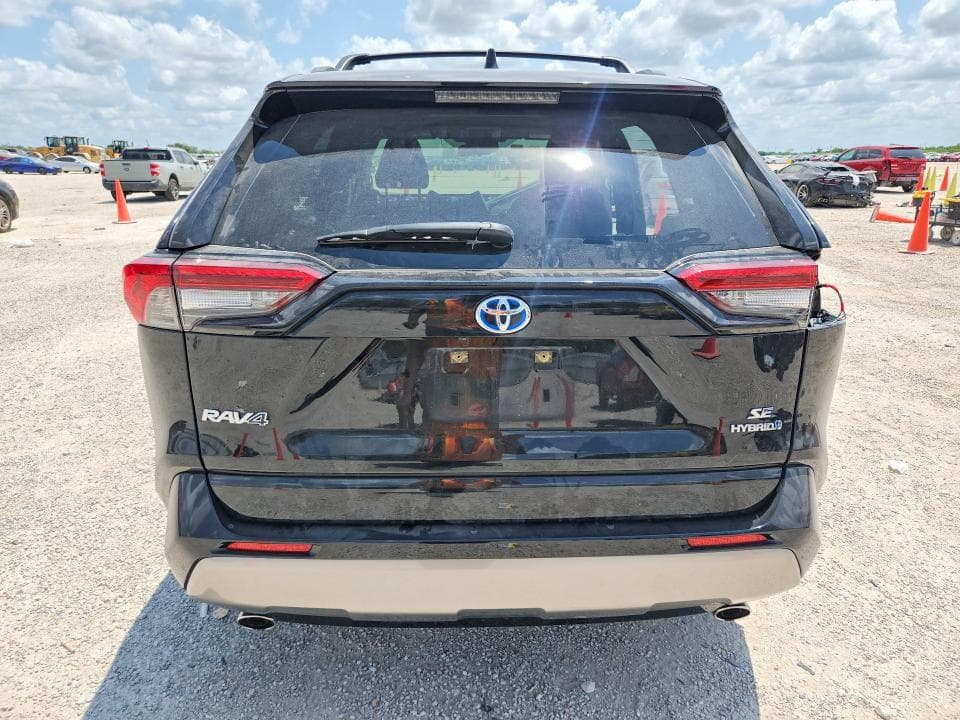 2023 TOYOTA RAV4 SE 6