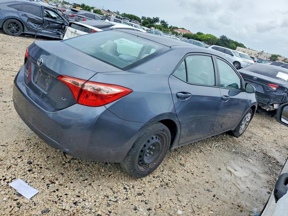 2018 TOYOTA COROLLA LE 3