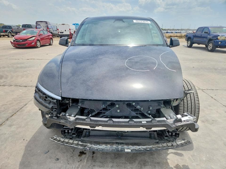 2026 TESLA MODEL Y 5
