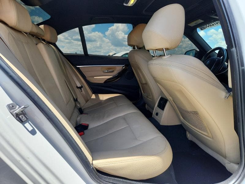 2017 BMW 330 I 10
