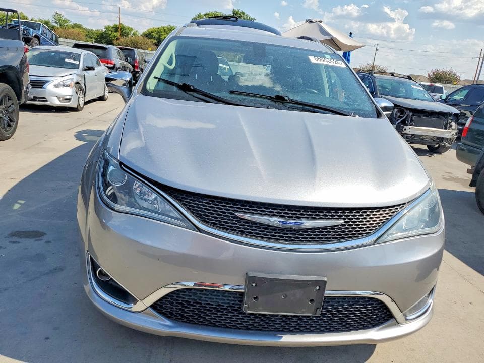 2020 CHRYSLER PACIFICA LIMITED 5