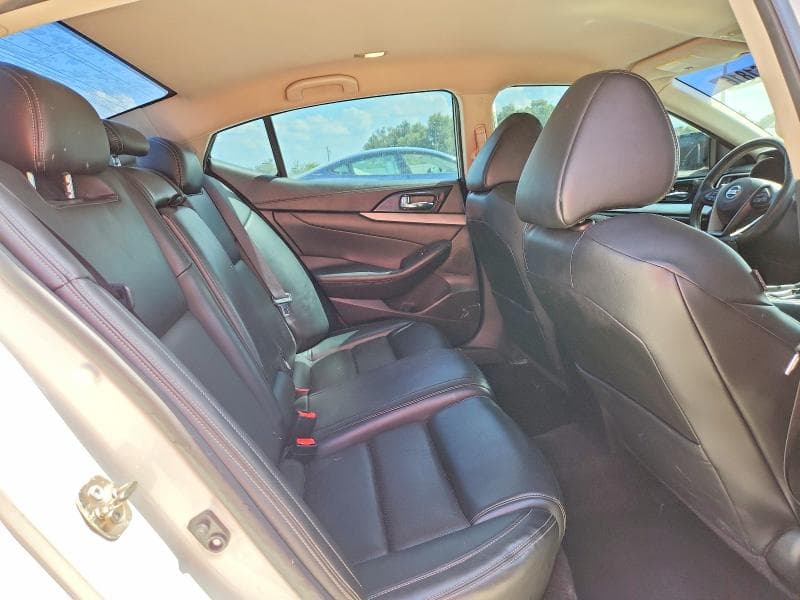 2017 NISSAN MAXIMA 3.5 SV 10