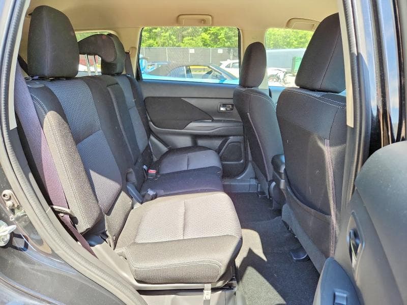 2017 MITSUBISHI OUTLANDER ES 11