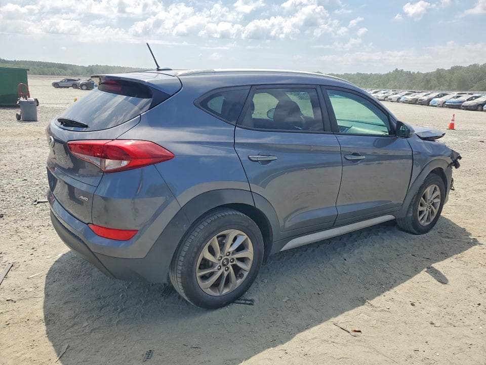 2017 HYUNDAI TUCSON SE 3