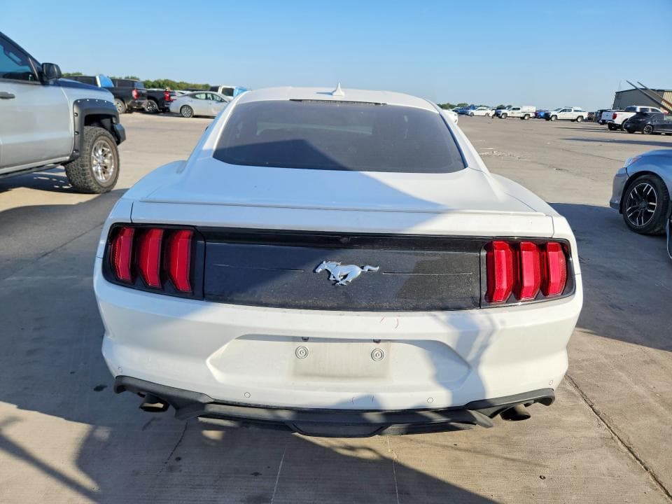 2022 FORD MUSTANG 6