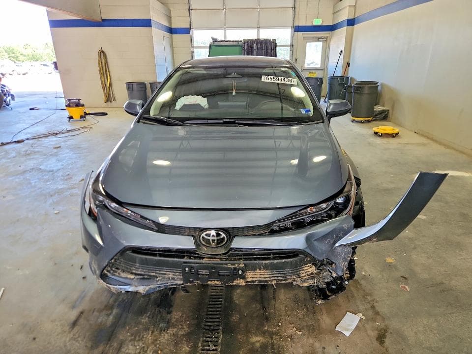2026 TOYOTA COROLLA LE 5