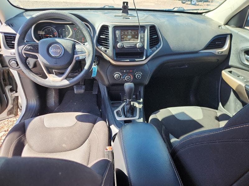2018 JEEP CHEROKEE LATITUDE 8