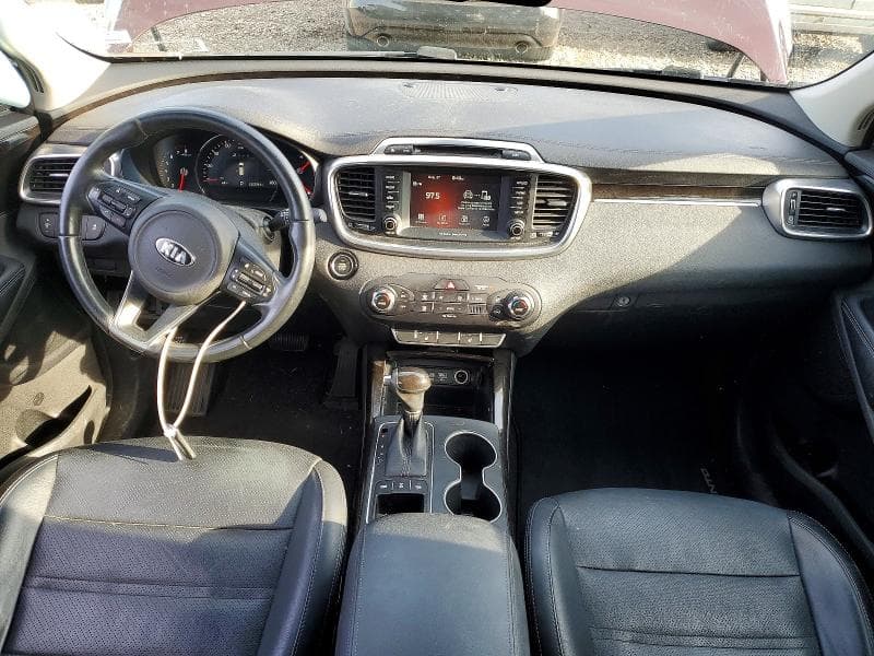 2017 KIA SORENTO EX 8