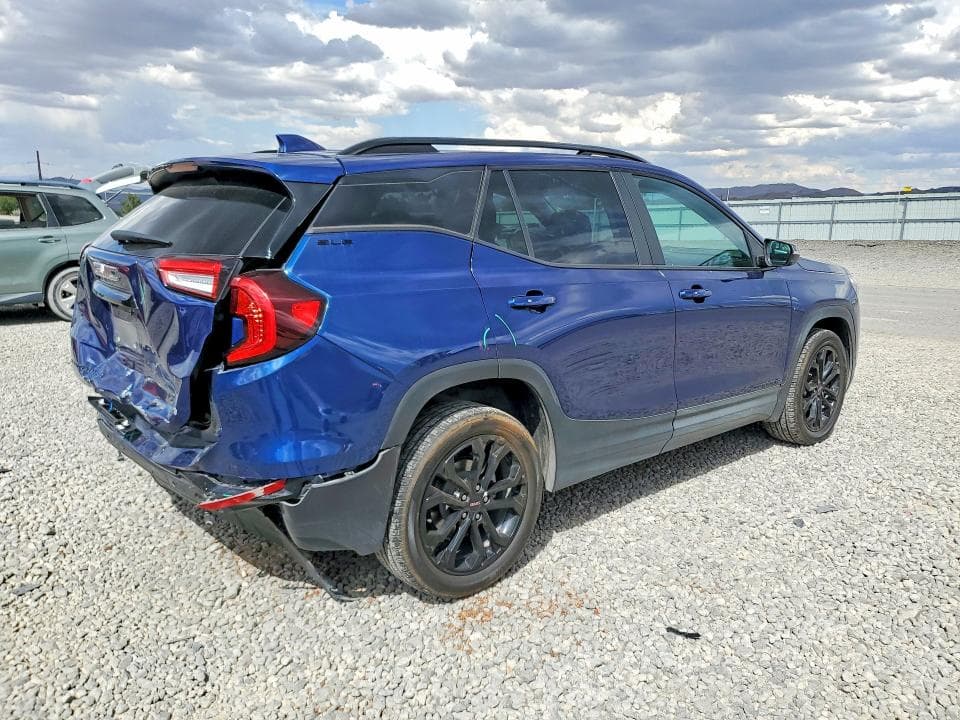 2022 GMC TERRAIN SLE 3