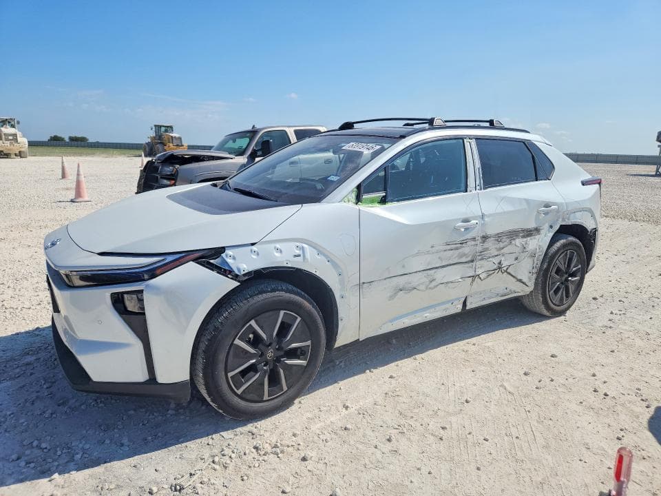 2026 TOYOTA BZ XLE PLUS - 1