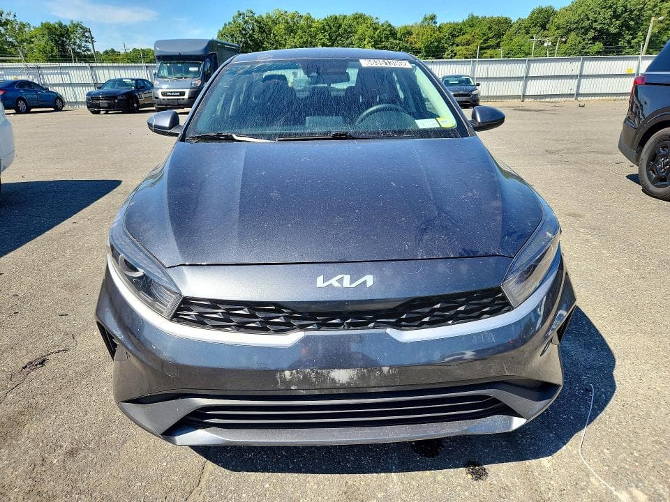 2023 KIA FORTE LXS 5
