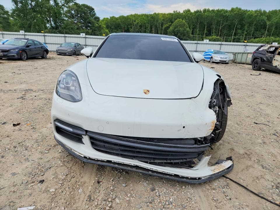 2018 PORSCHE PANAMERA 4 5